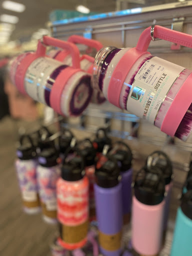 Department Store «Nordstrom Rack Lake Brandon Plaza», reviews and photos, 11201 Causeway Blvd, Brandon, FL 33511, USA