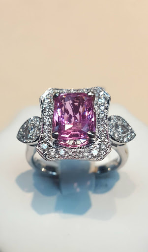 Jewelry Store «OC Diamond Estate Jewelry», reviews and photos, 138 S Glassell St, Orange, CA 92866, USA