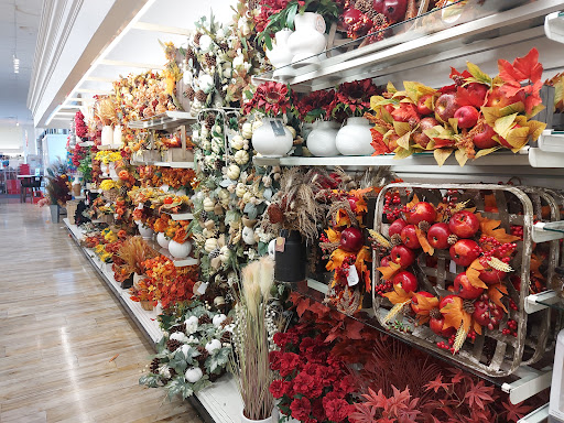 Department Store «HomeGoods», reviews and photos, 558 New York Ave, Lyndhurst, NJ 07071, USA