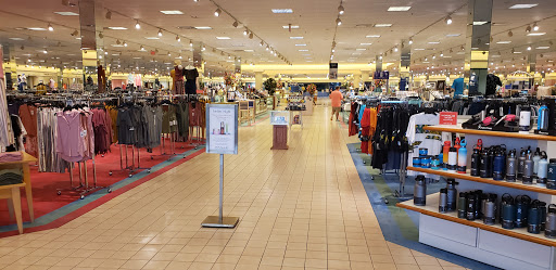 Department Store «Von Maur», reviews and photos, 1350 Hickory Point Mall, Forsyth, IL 62535, USA