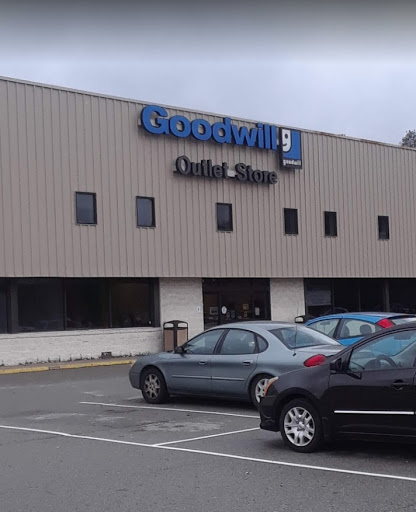 Goodwill Outlet, 294 Lincoln Hwy, North Versailles, PA 15137, USA, 