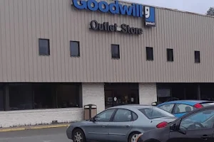 Goodwill North Versailles Outlet image