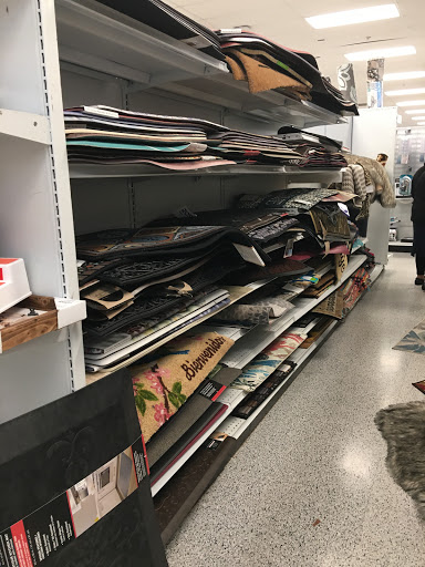 Clothing Store «Ross Dress for Less», reviews and photos, 5820 Lakewood Towne Center Blvd SW, Lakewood, WA 98499, USA