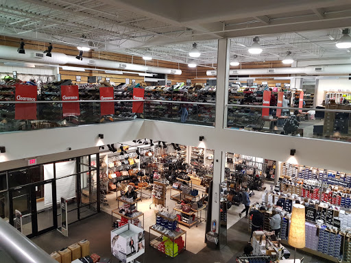 Shoe Store «DSW Designer Shoe Warehouse», reviews and photos, 60 NJ-17, Paramus, NJ 07652, USA