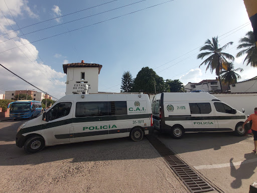 Estación de Policía Girón