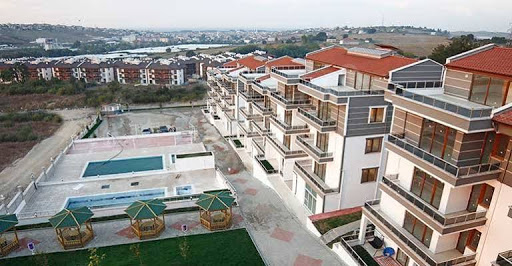 Erguvan Evleri