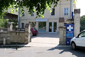 Veterinary Clinic Remparts image