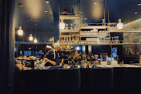 Atmosphère du Restaurant de fruits de mer Comptoir des Mers - Restaurant Fruits de Mer et Livraison à Paris - n°3