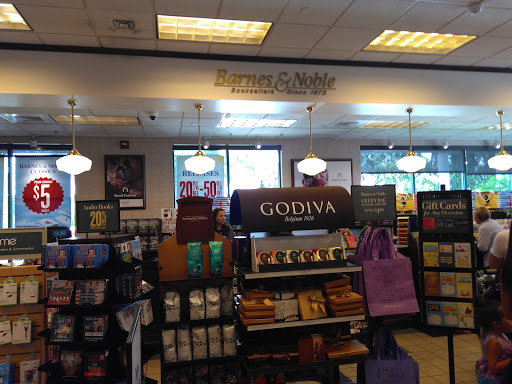 Book Store «Barnes & Noble», reviews and photos, 5377 Tamiami Trail N, Naples, FL 34108, USA