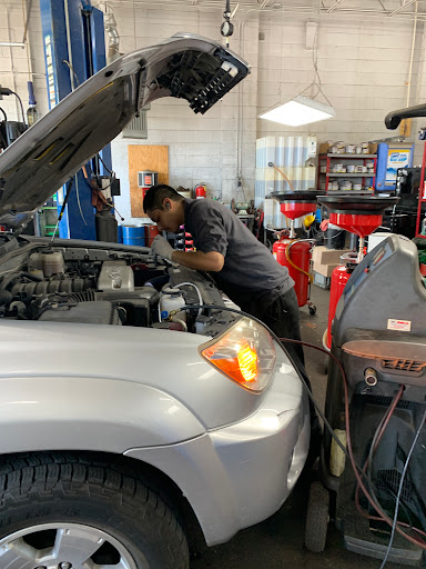 Auto Repair Shop «Golden Triangle Auto Care», reviews and photos, 1112 Speer Blvd, Denver, CO 80204, USA