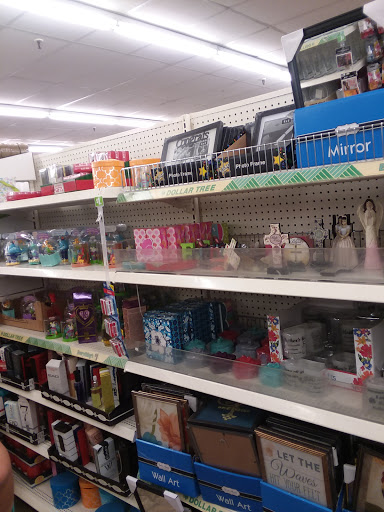 Dollar Store «Dollar Tree», reviews and photos, 847 Queen St, Southington, CT 06489, USA