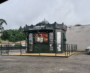 Photo n°67 de Le Kiosque à Pizzas Villeneuve à Villeneuve-sur-Lot ()