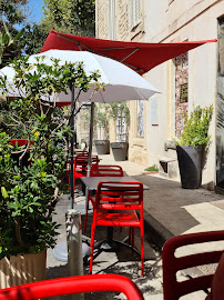 Atmosphère du Restaurant français Restaurant Le Plaza-La Paillotte à Arles - n°5