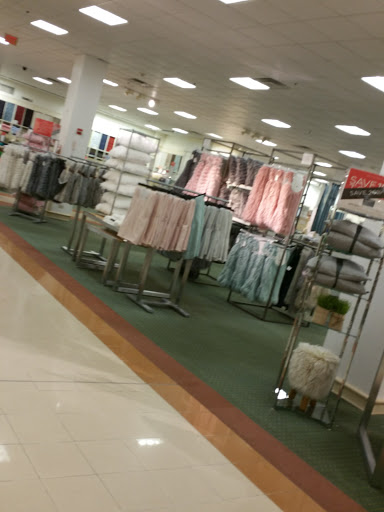 Department Store «Century 21 Department Store», reviews and photos, 1085 Old Country Rd, Westbury, NY 11590, USA