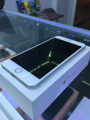 Computer Store «SMARTFIXTRONICS, Computer Phone Repair & SIM card Services.», reviews and photos, 7135 Collins Ave, Miami Beach, FL 33141, USA