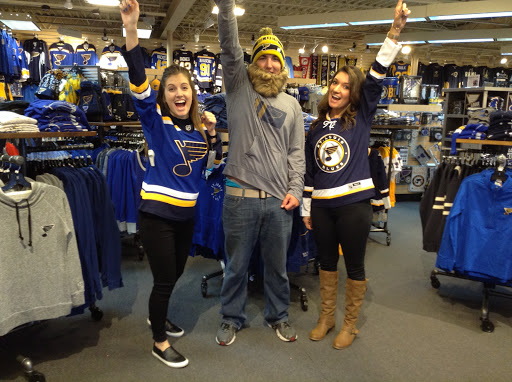 Sportswear Store «Rally House Brentwood», reviews and photos, 1120 S Brentwood Blvd, Richmond Heights, MO 63117, USA