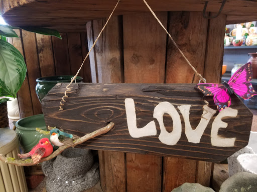 Florist «Little Flower Shop», reviews and photos, 616 High St, Delano, CA 93215, USA