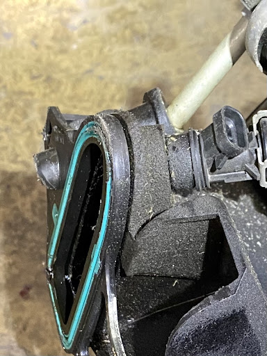 Auto Repair Shop «Moorpark Auto & Smog», reviews and photos, 2689 N Moorpark Rd, Thousand Oaks, CA 91360, USA