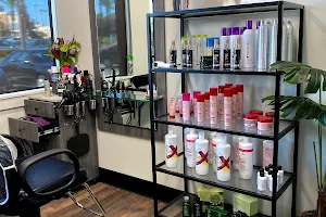 Kim Le Hair Salon, Huntington Beach Hair Salon. Specialist in Asian hair, haircutting, styling, master in color, balayage. image