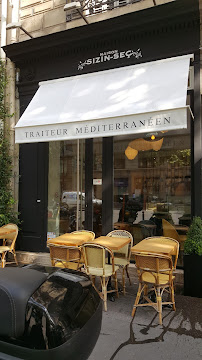 Atmosphère du Restaurant Maison Sizin-sec à Paris - n°1