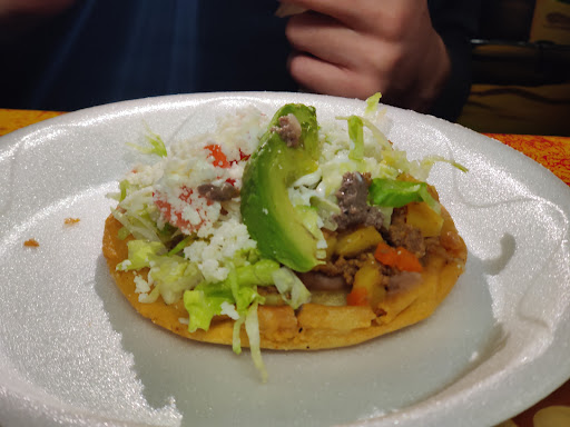 Grocery Store «El Pueblo Mexican Grocery», reviews and photos, 7124 Aloma Ave, Winter Park, FL 32792, USA