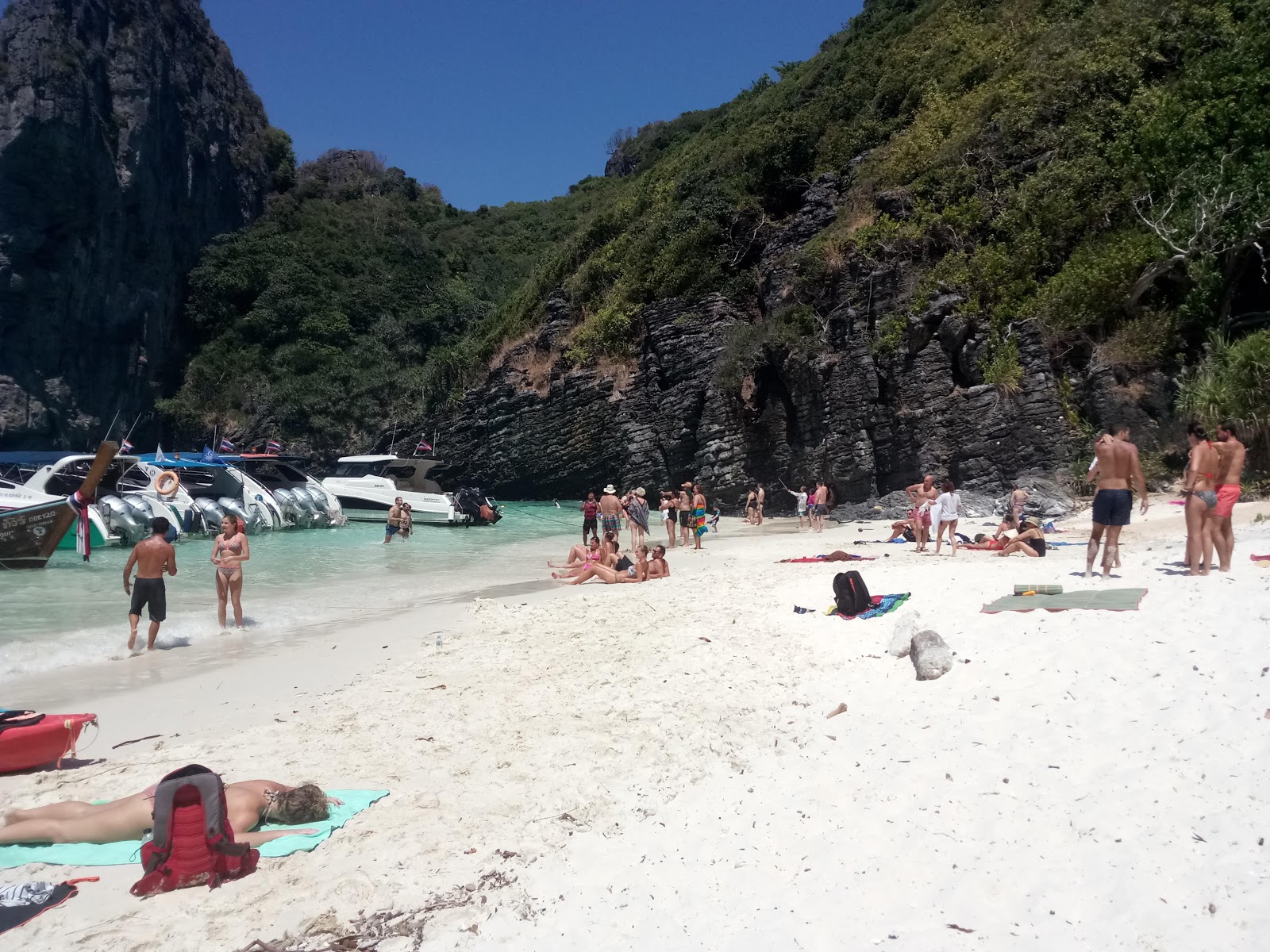 Foto van Nui Strand en zijn prachtige landschap