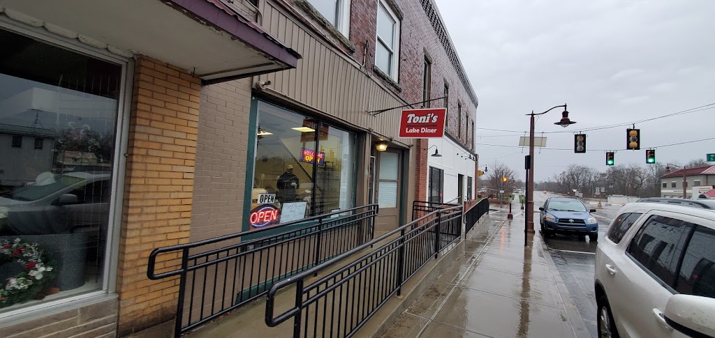 The Lake Diner 16316