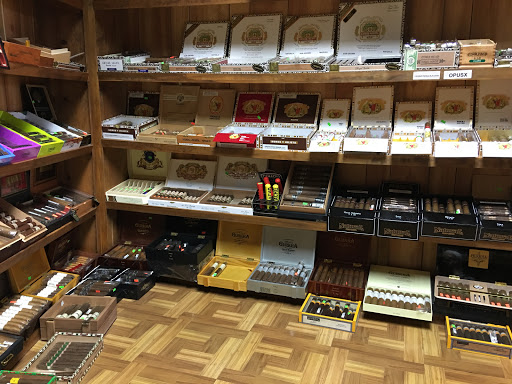 Tobacco Shop «TOBACCO AND BEYOND», reviews and photos, 3947 N Belt Line Rd, Irving, TX 75038, USA