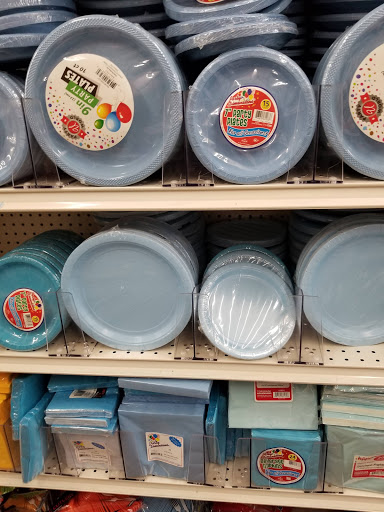 Dollar Store «One Dollar Zone», reviews and photos, 307 Broad St, Providence, RI 02907, USA