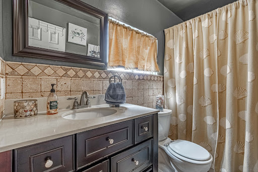 Josie Andrade & Associates image