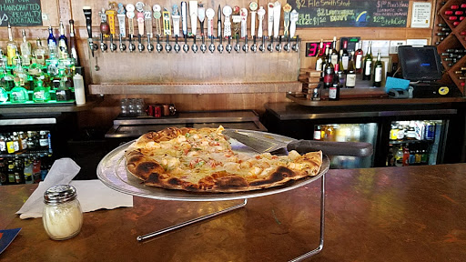 Sports Bar «Stingrays Taphouse and Grill», reviews and photos, 401 Beach Ave, Port Aransas, TX 78373, USA