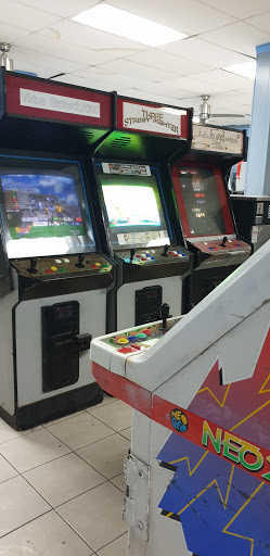 Laundry «Monrovia Coin Laundry», reviews and photos, 404 W Foothill Blvd, Monrovia, CA 91016, USA