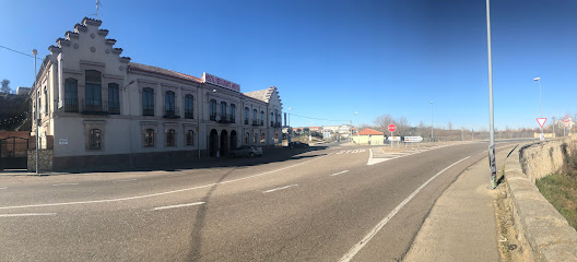 HOSTAL AMÉRICA - La guia, 37800 Alba de Tormes, Salamanca, Spain