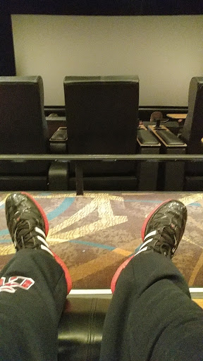 Movie Theater «Regal Cinemas Ronkonkoma 9», reviews and photos, 565 Portion Rd, Ronkonkoma, NY 11779, USA