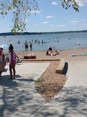 East Medicine Lake Park - photo 4