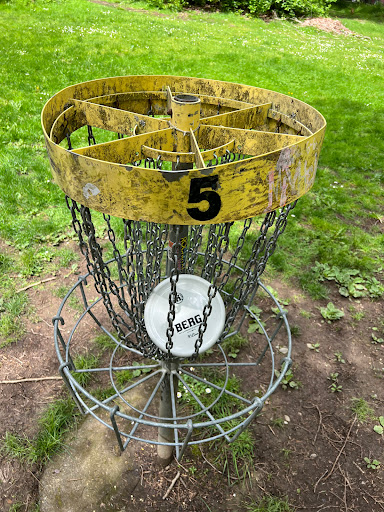 Public Golf Course «Ferguson Park Disk Golf Course», reviews and photos, 1303 Ferguson Park Rd, Snohomish, WA 98290, USA