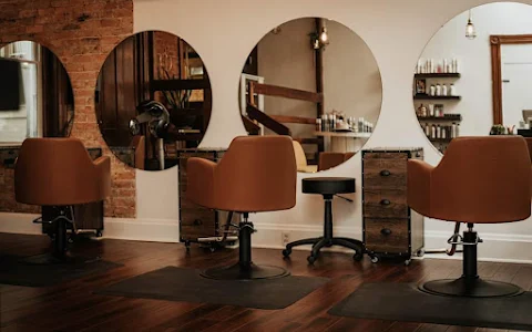 Studio K Luxury Salon image