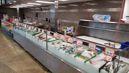 Grocery Store «Shop & Save», reviews and photos, 7241 Lemont Rd, Downers Grove, IL 60516, USA