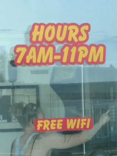 Laundromat «Red Star Discount Coin Laundry», reviews and photos, 1850 20th St, Vero Beach, FL 32960, USA