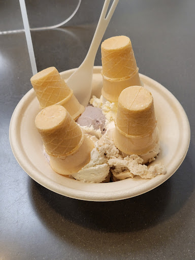 Ice Cream Shop «Purple Door Ice Cream», reviews and photos, 205 S 2nd St, Milwaukee, WI 53204, USA