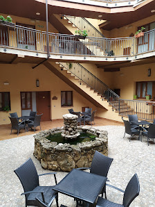 Aparthotel La corrala Av. Moncayo, 10, 50584 San Martín de la Virgen del Moncayo, Zaragoza, España