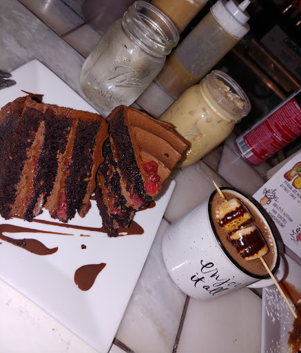 Dessert Restaurant «Shyndigz», reviews and photos, 1903 W Cary St, Richmond, VA 23220, USA