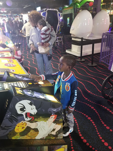 Amusement Center «@ Play Amusements», reviews and photos, 229 Broadhollow Rd, Farmingdale, NY 11735, USA