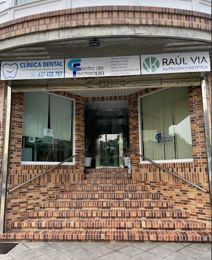 Clínica Dental Leire Echeberria en Laredo, Cantabria