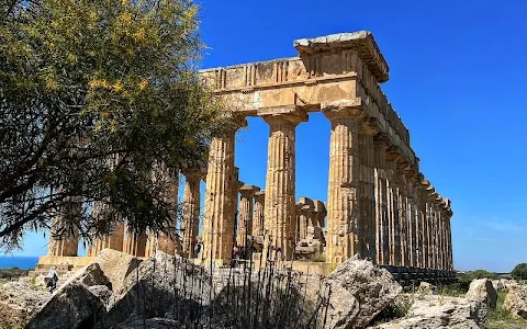 Tempio di Hera (Tempio E) image