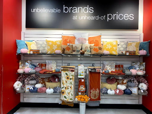 Department Store «T.J. Maxx», reviews and photos, 1650 Miami Gardens Dr, North Miami Beach, FL 33179, USA