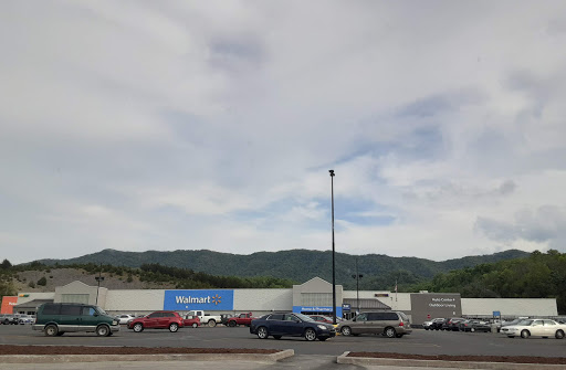 Department Store «Walmart Supercenter», reviews and photos, 13320 Gov G C Peery Hwy, Pounding Mill, VA 24637, USA