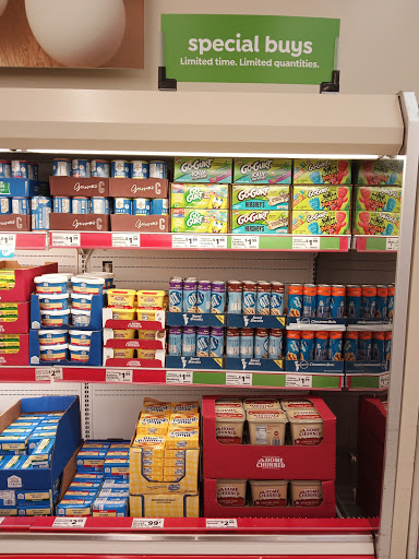 Grocery Store «Save-A-Lot», reviews and photos, 6135 Silver Star Rd, Orlando, FL 32808, USA