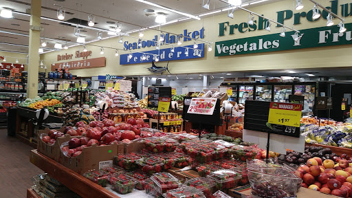 Supermarket «Food Fair La Gran Marqueta», reviews and photos, 946 Market St, Paterson, NJ 07513, USA