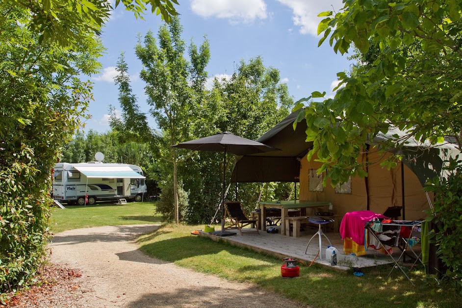 Sarl Maison Voorst à Montesquiou